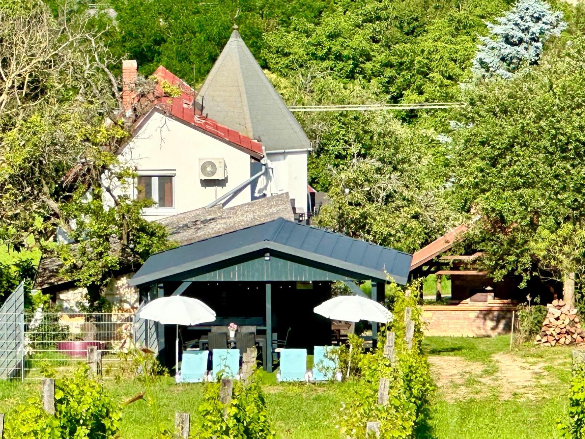 Szent Orban Panzio - Kutyabarat Apartmanok Zalakaros Eksteriør billede