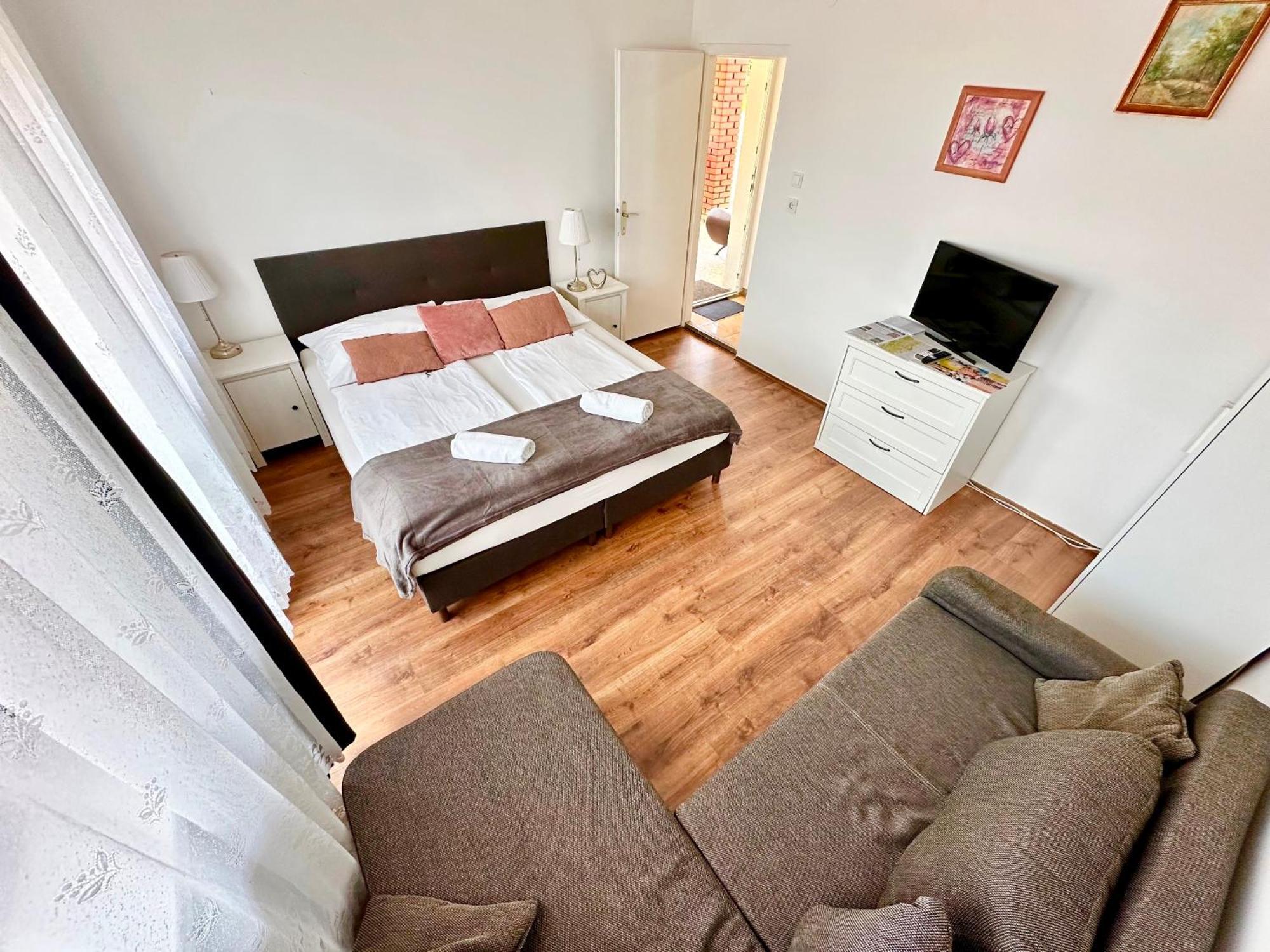 Szent Orban Panzio - Kutyabarat Apartmanok Zalakaros Eksteriør billede